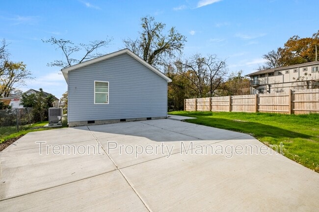 Photo - 24 Sawyer St