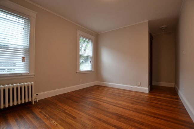 Photo - 9 Bentley St Unit 2