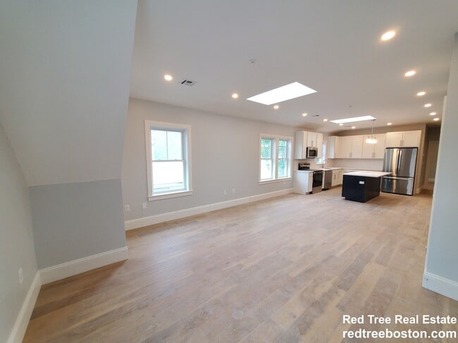 Photo - 51 Fairbanks St Unit 3