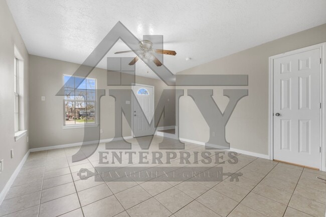 Photo - Duplex For Lease Unidad Garcia Oaks 2530B