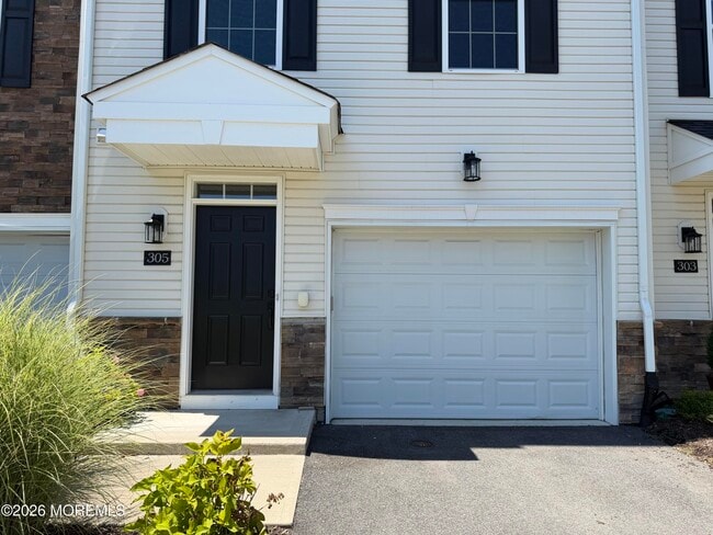 305 Spirit Wy