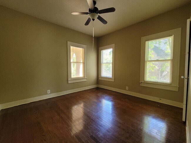 Photo - 2307 Austin Ave