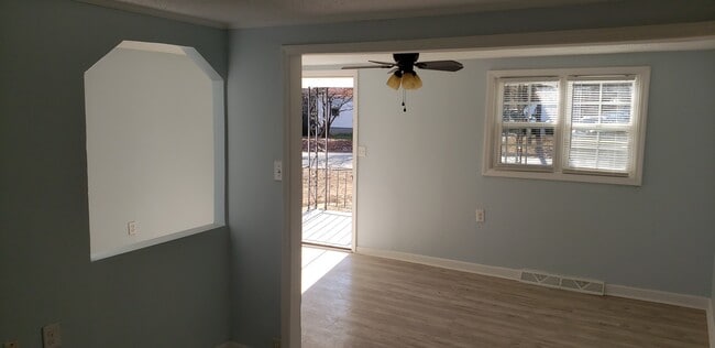 Photo - 1711 Alexsandria Rd