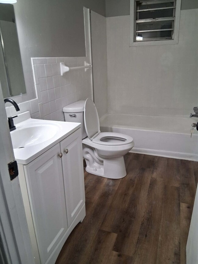 Photo - 137 Baker Ave