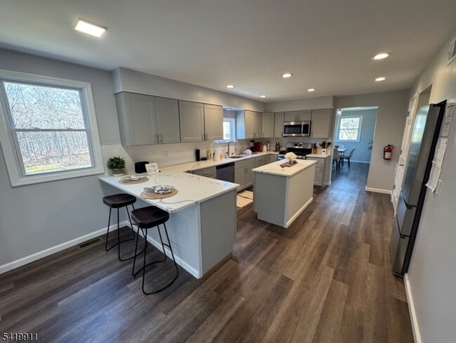 Photo - 117 Weldon Rd