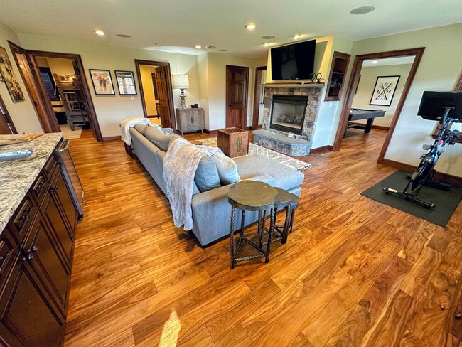 Building Photo - 5 Mt Madison Ln Unit ID1248102P Rental