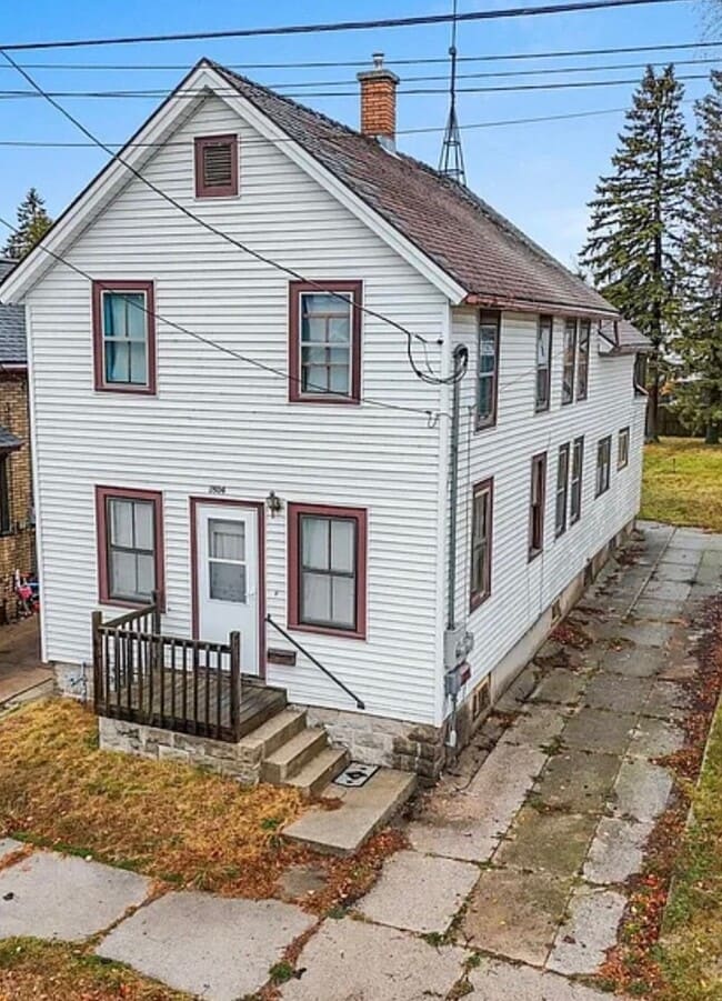 Building Photo - 1804 11th St Unit 2