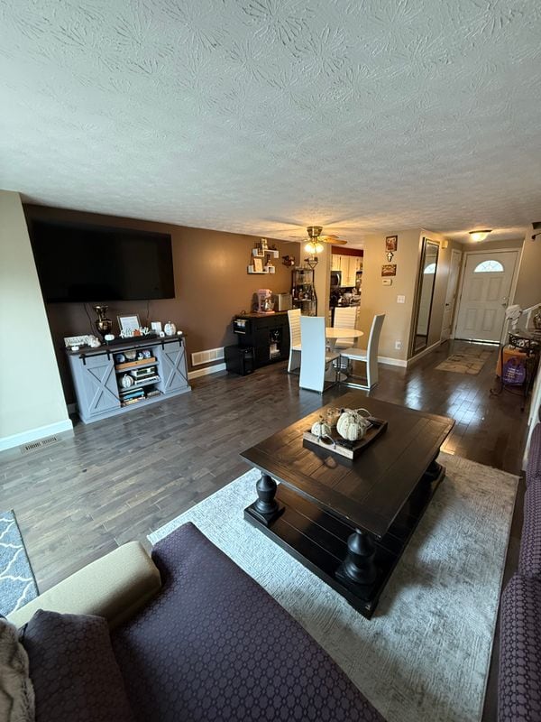 Photo - 443 Lockhaven Ct