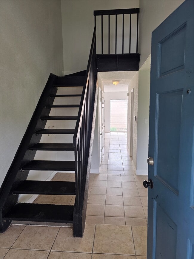 Building Photo - 10343 Huntington Pl Dr Unit 343