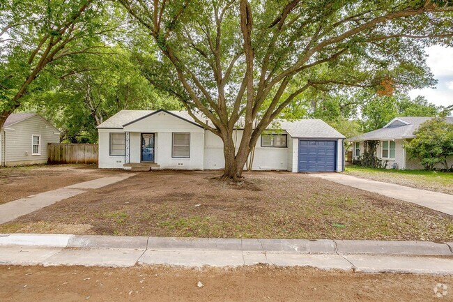 Building Photo - Fresh on the Market-  2 Bed, 1 Bath home i...