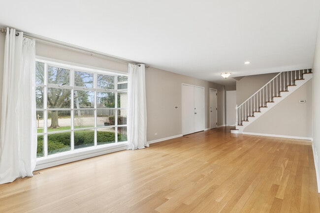 Photo - 10 Fairview Ave