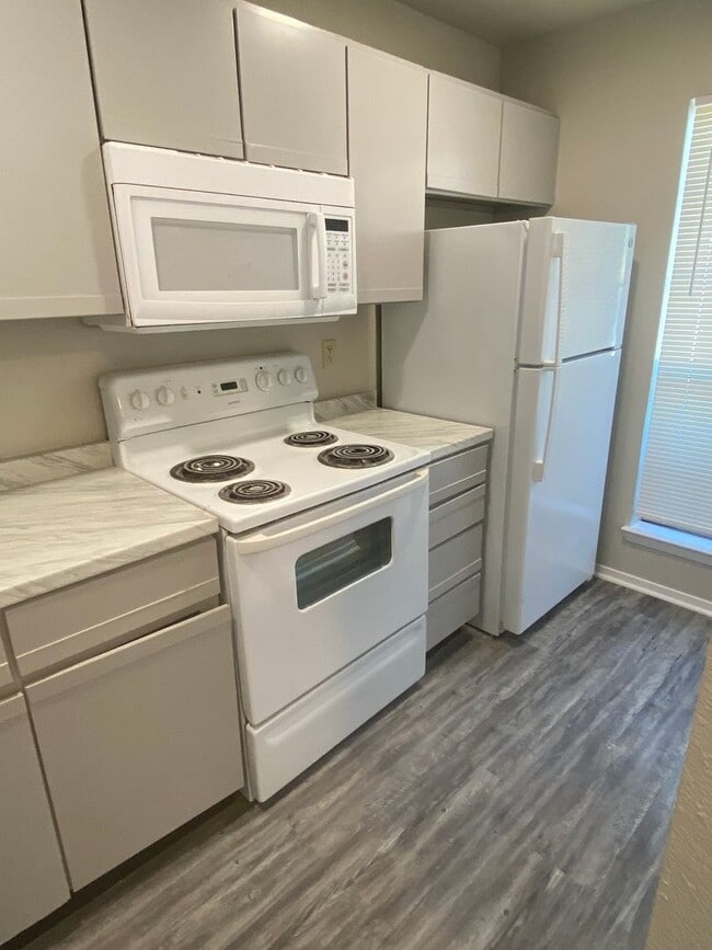 Photo - 3 BEDROOM 2 BATH CONDO BY UNT