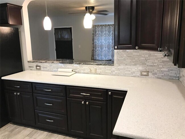 Photo - 703 Chadsworth Ave