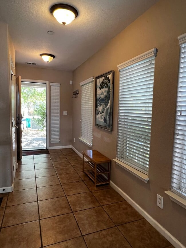 Photo - 1142 Harbour Cove Ct