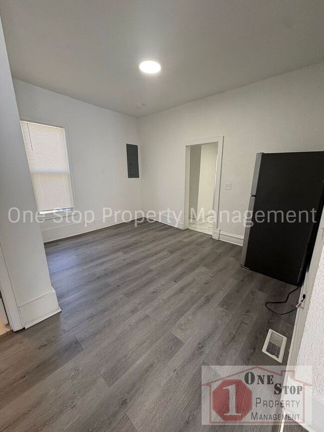 Photo - Gorgeous 4 Bedroom, 2 Bath in Independence!