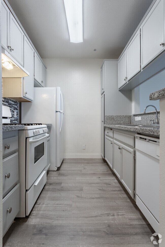 La Nouvelle Apartments North Hollywood, CA