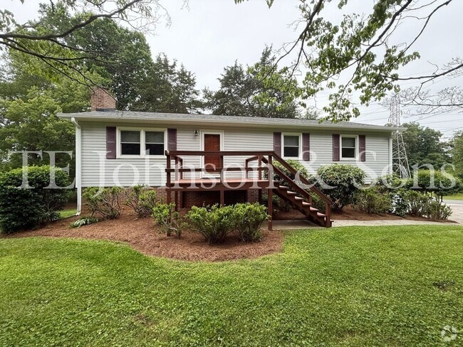 Building Photo - 3 Bedroom Close to Mt. Tabor Rental