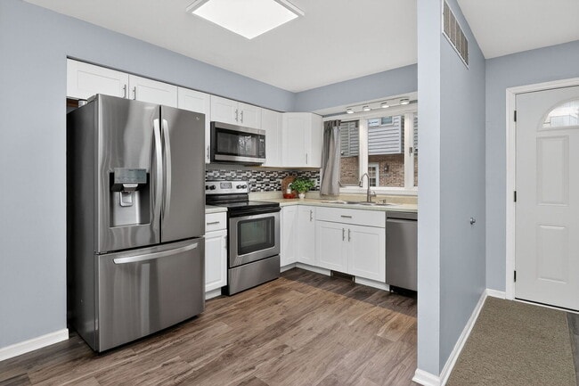 Photo - 14816 S Penn Rd