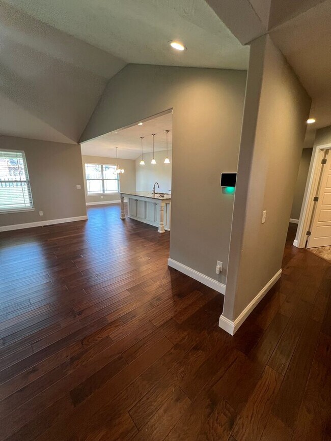 Photo - 4 Bedroom | 2 Bathroom | 3 Car Garage| Springfield MO | Fire Place | Covered patio!