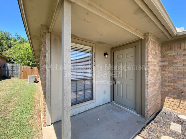 Photo - 1118 Landsdale Ln