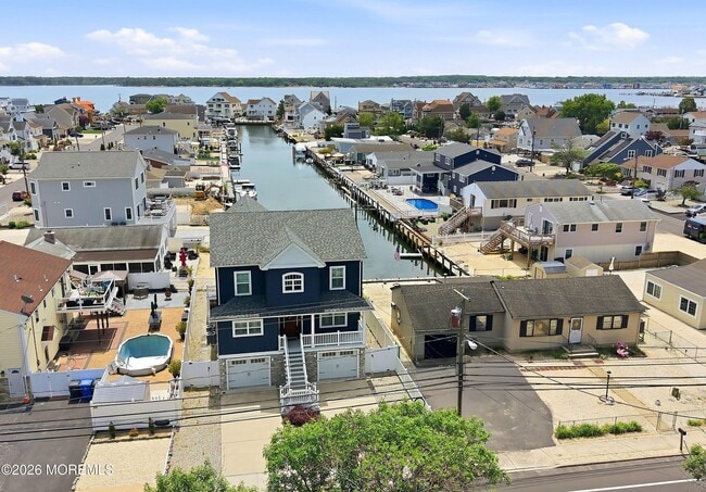 239 Silver Bay Rd