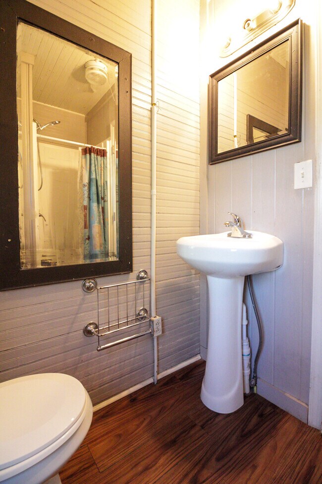 Photo - 400 N 3rd Ave