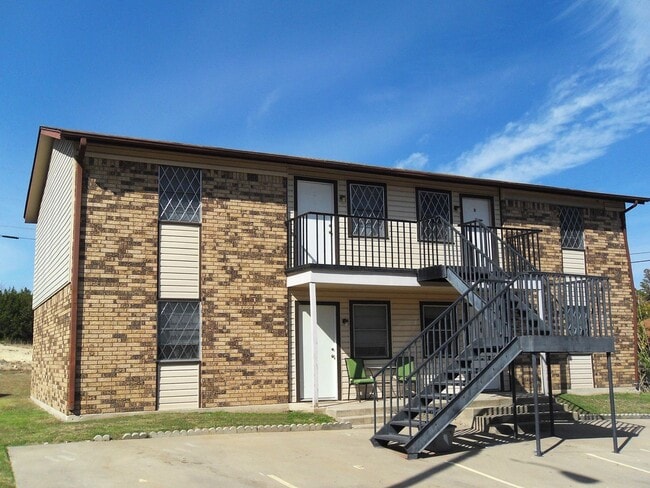 Building Photo - 917 N 7th St