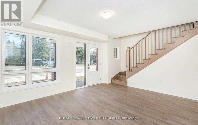 Photo - 248 Townline Rd N