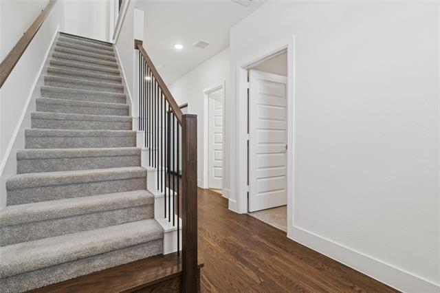 Photo - 714 Resort Dr