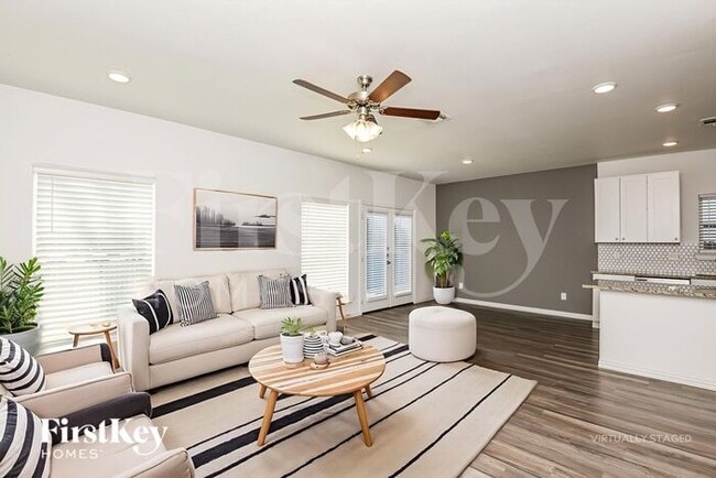 Photo - 7336 Parkside Pl Dr