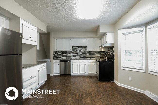 Photo - 6805 E 140th Pl