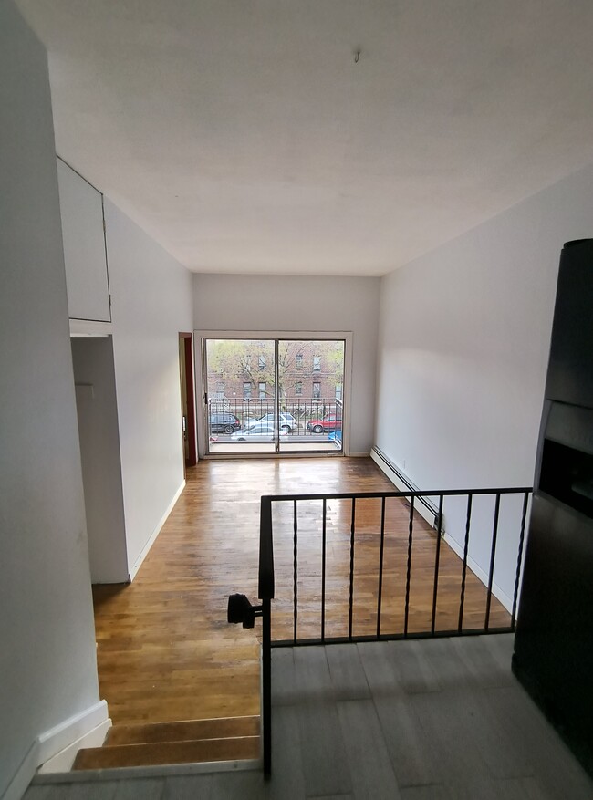 Photo - 323 Avenue C Unidad 3rd FL