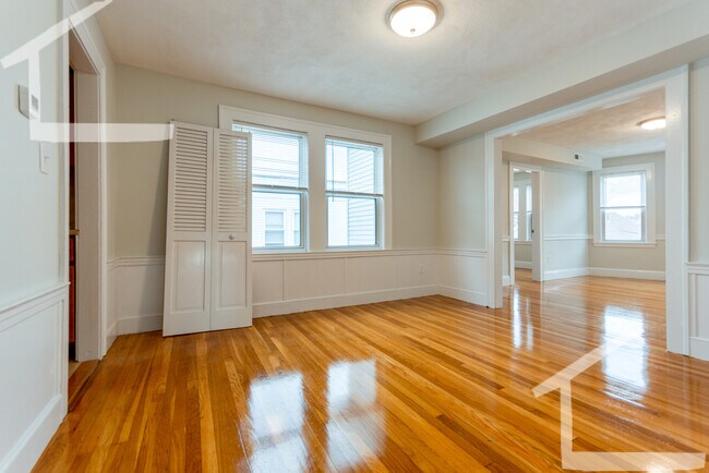 Photo - 50 Brock St Unit 3
