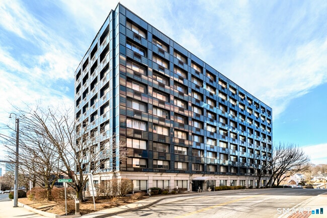 Building Photo - 300 Broad St Unit 307