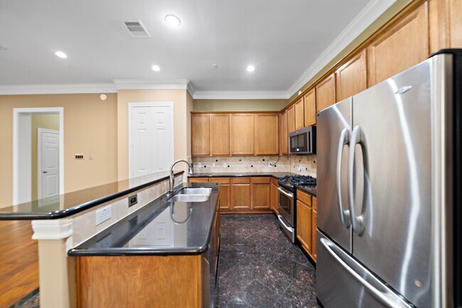 Photo - 2927 Clinton Dr