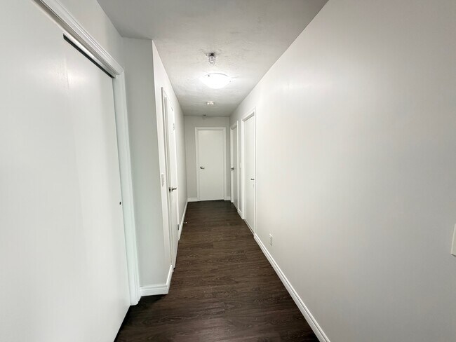 Photo - 20 Bradmon Dr