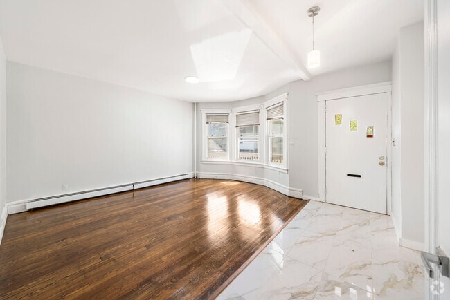 Building Photo - 69 Marion Ave Rental