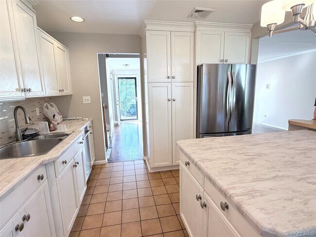 Photo - 96 Phipps Ln
