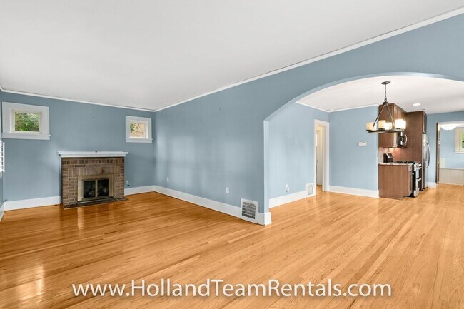 Photo - Amazing Denver location near Cherry Creek ...