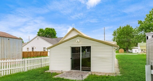 Photo - 165 W Jersey St