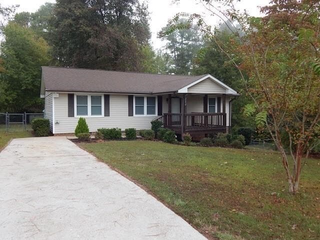 Building Photo - 324 Horseshoe Rd