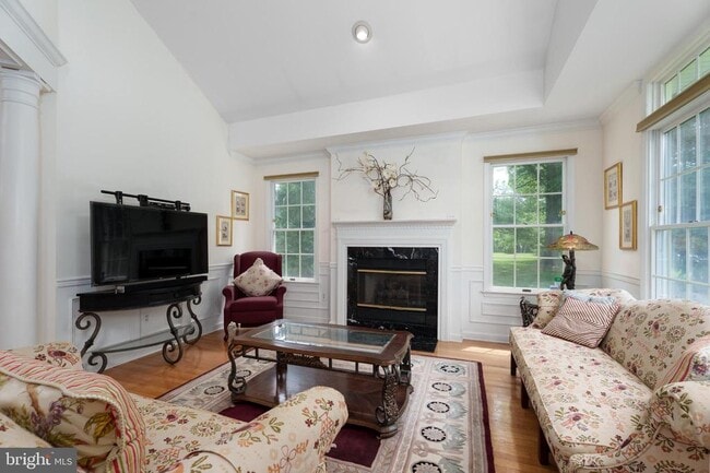 Photo - 111 St Clair Ct