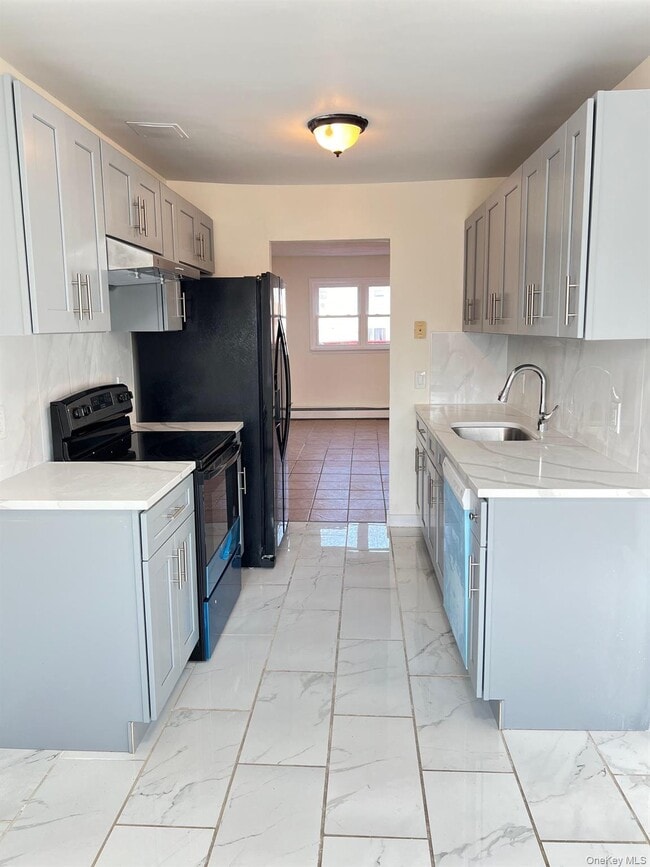 Photo - 18 Chaucer Ct