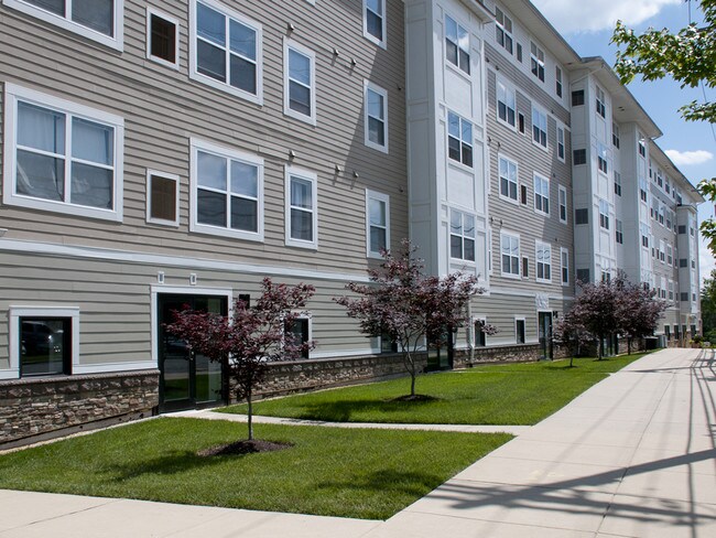 Ashbury Courts Apartments