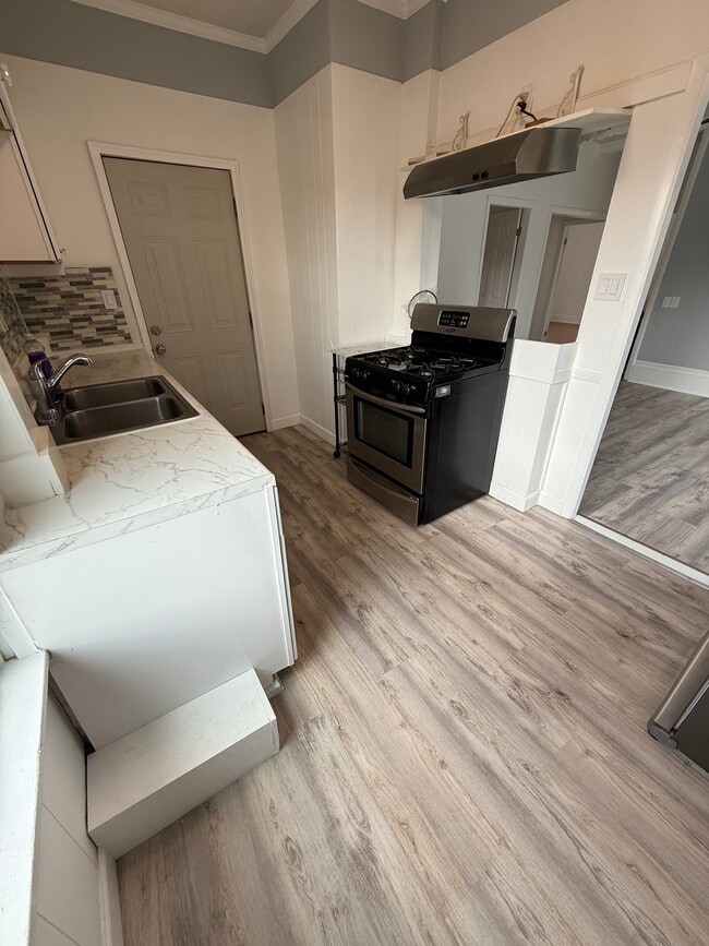 Photo - 191 West Ave Unit 2