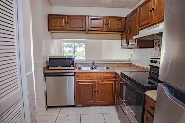 Photo - 4295 NW 114th Terrace Unit 4295