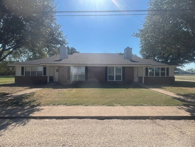 Building Photo - China Spring ISD Duplex