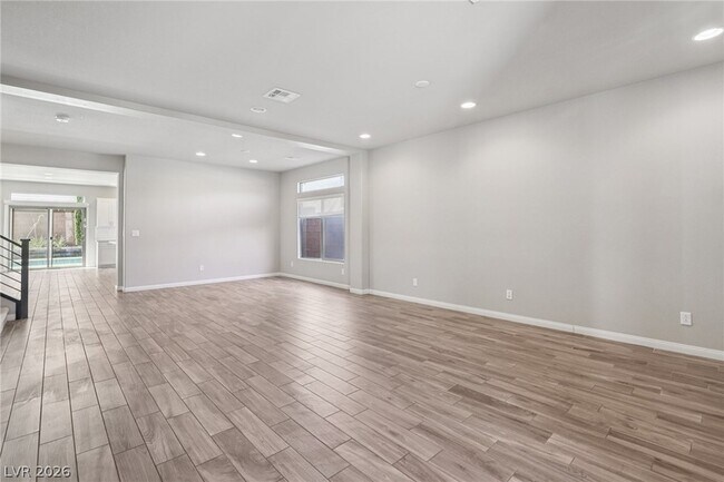 Photo - 5947 Rockway Glen Ave