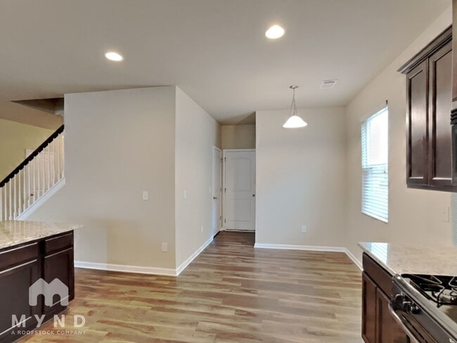 Photo - 116 Laurelcrest Ln