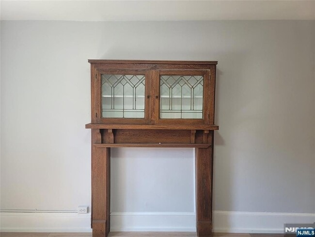 Photo - 27 Russell Ave Unit 1